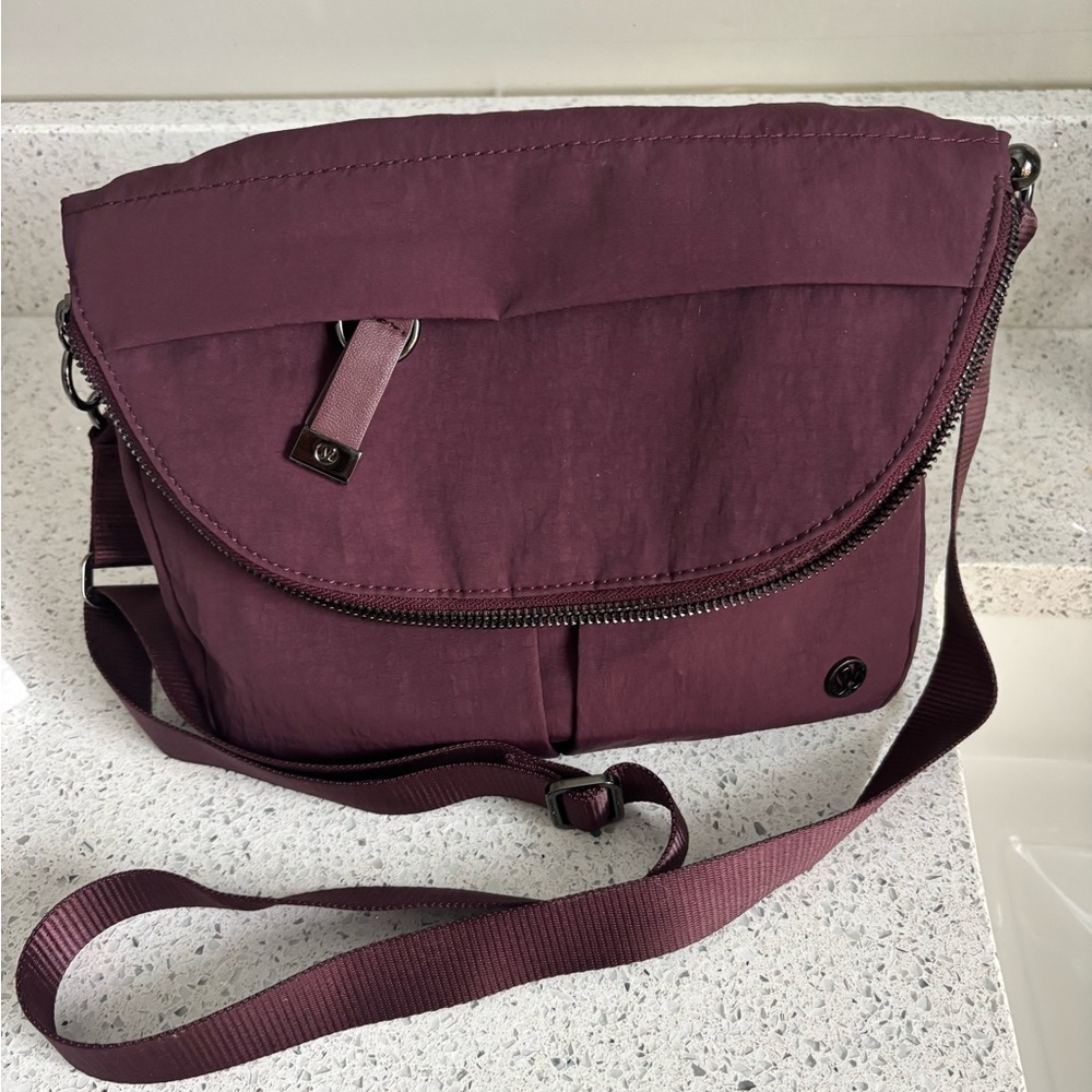 5L Lululemon Festival Purse